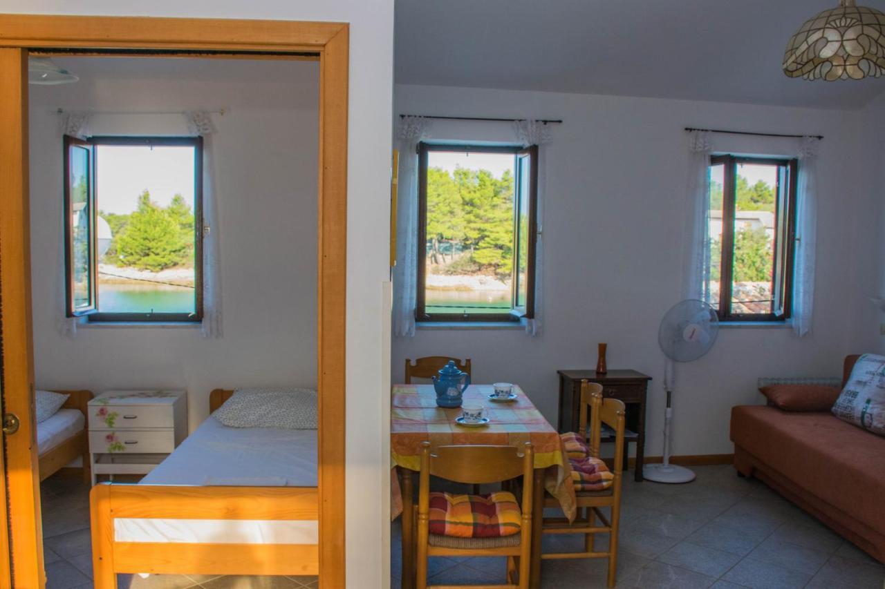 Holiday House Punta Blue & Orange 5M From The Sea, Island Cres Apartment Punta Križa Exterior foto